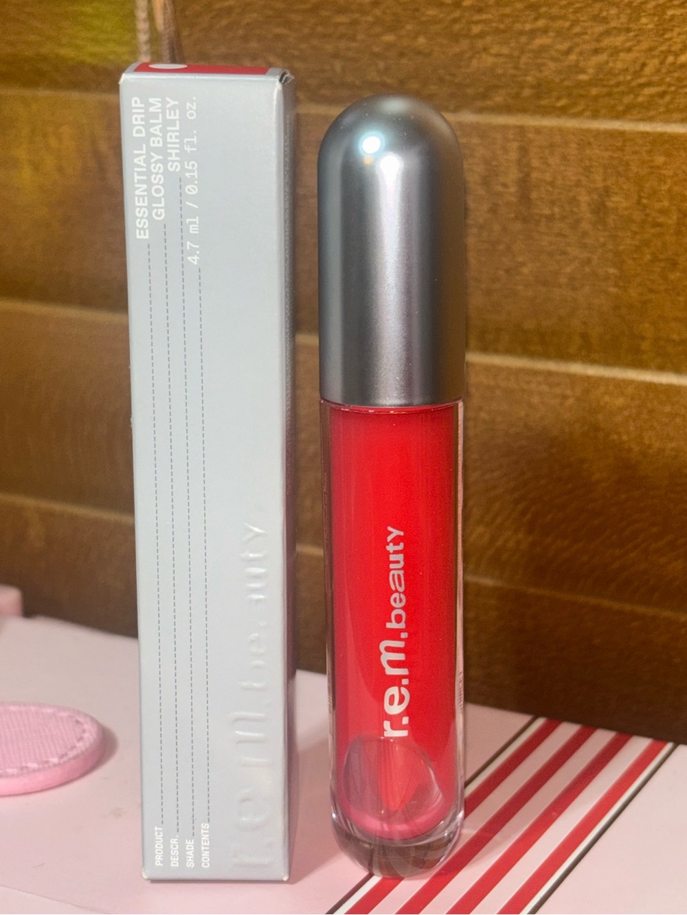 r.e.m. beauty Essential Drip Glossy Balm